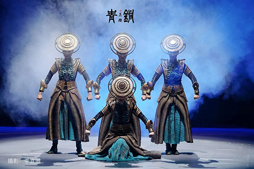跨界融合文物活化舞臺劇《青銅·花腰》6月3日在聶耳大劇院首演.jpg