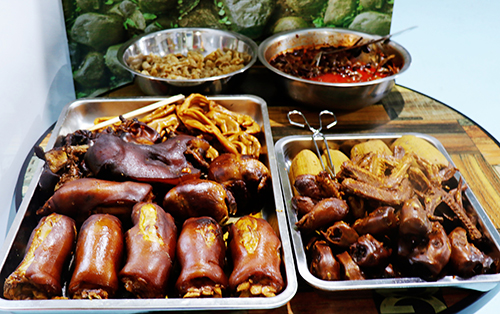 “美食 文體旅”助力玉溪服務(wù)消費(fèi)1.jpg