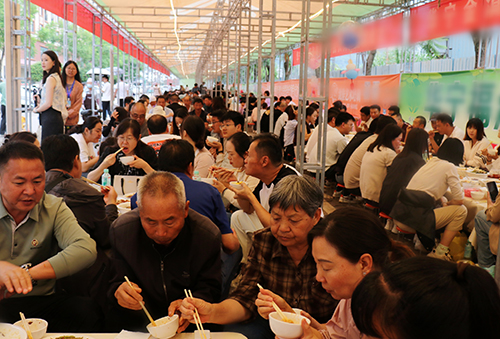 “美食 文體旅”助力玉溪服務(wù)消費(fèi)3.jpg