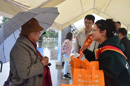 我市多部門聯合開展2025年誠信宣傳教育活動.jpg