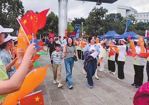 兩萬跑者與玉溪的“雙向奔赴”5.jpg