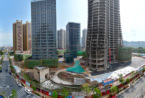 玉溪市以正確政績觀破局城市建設“爛尾之困”.jpg 玉溪市以正確政績觀破局城市建設“爛尾之困”.jpg