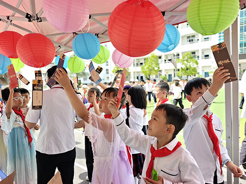 “玉暖童心·五老同行”關愛行動守護兒童成長.jpg