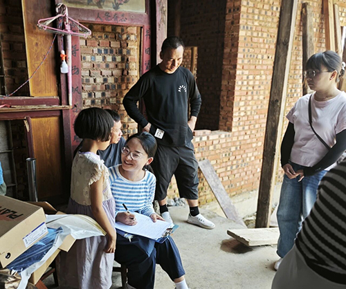“溫暖玉溪·益路童行”關愛活動走進華寧.jpg