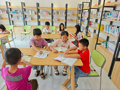 澄江市“三個堅持”盤活農家書屋陣地 深耕鄉村書香沃土1.jpg